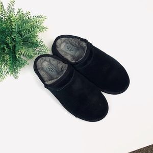 Black Ugg Slippers